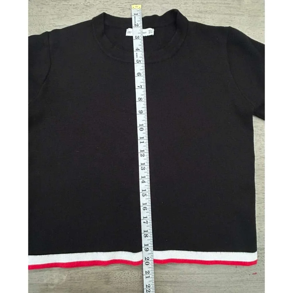 Zara Knit Black Short Sleeve Sweater Top Red White Trim Women's‎ Size M Viscose